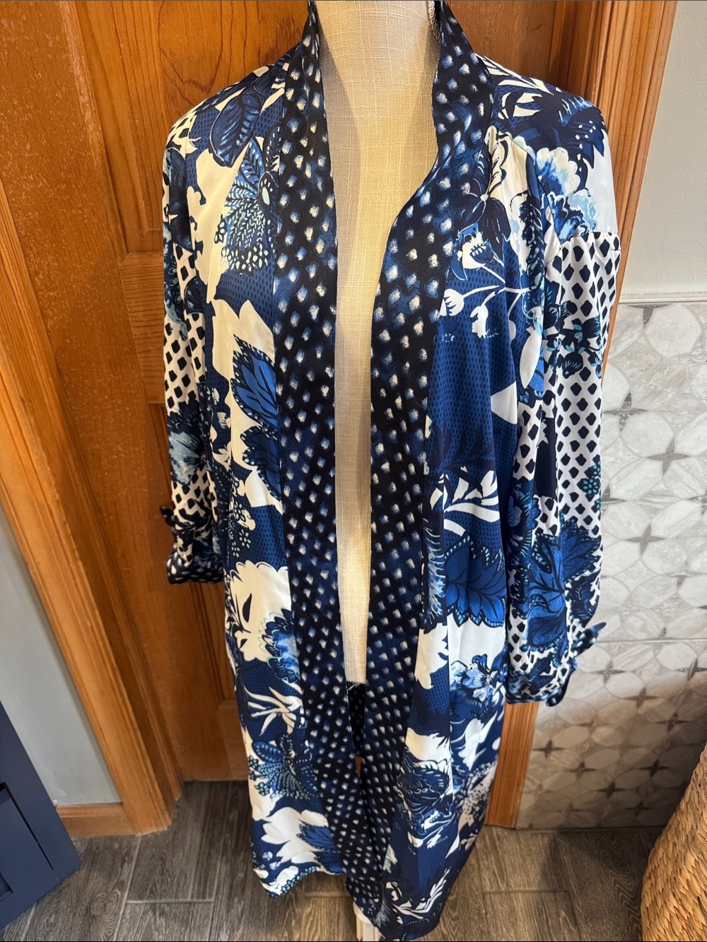 Chico's Navy and White Floral Open-Front Tunic